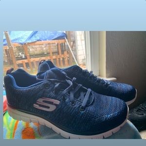 Sketch knit sketchers with memory foam.